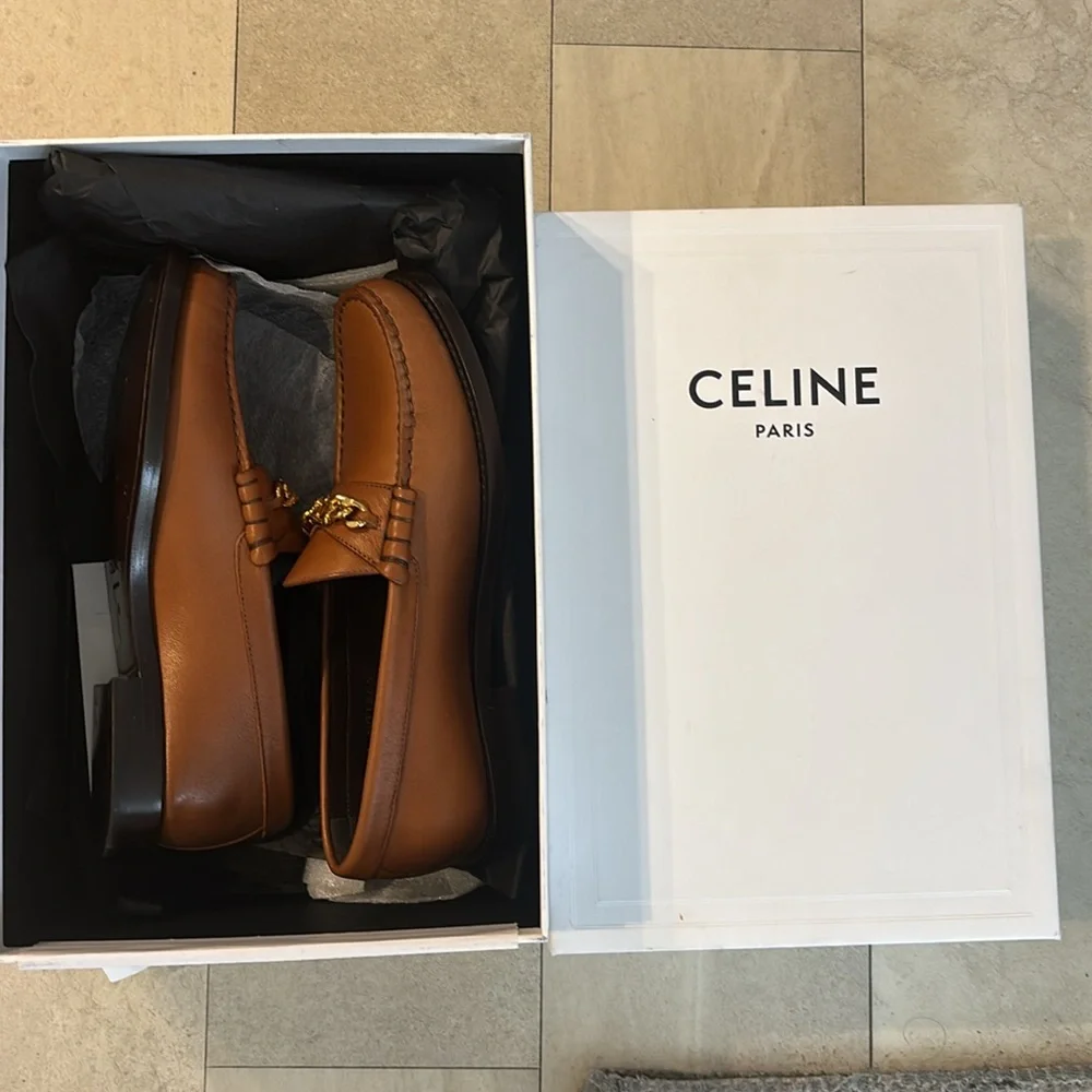 CELINE - Leather Loafers with Gold Chain. AVAIL